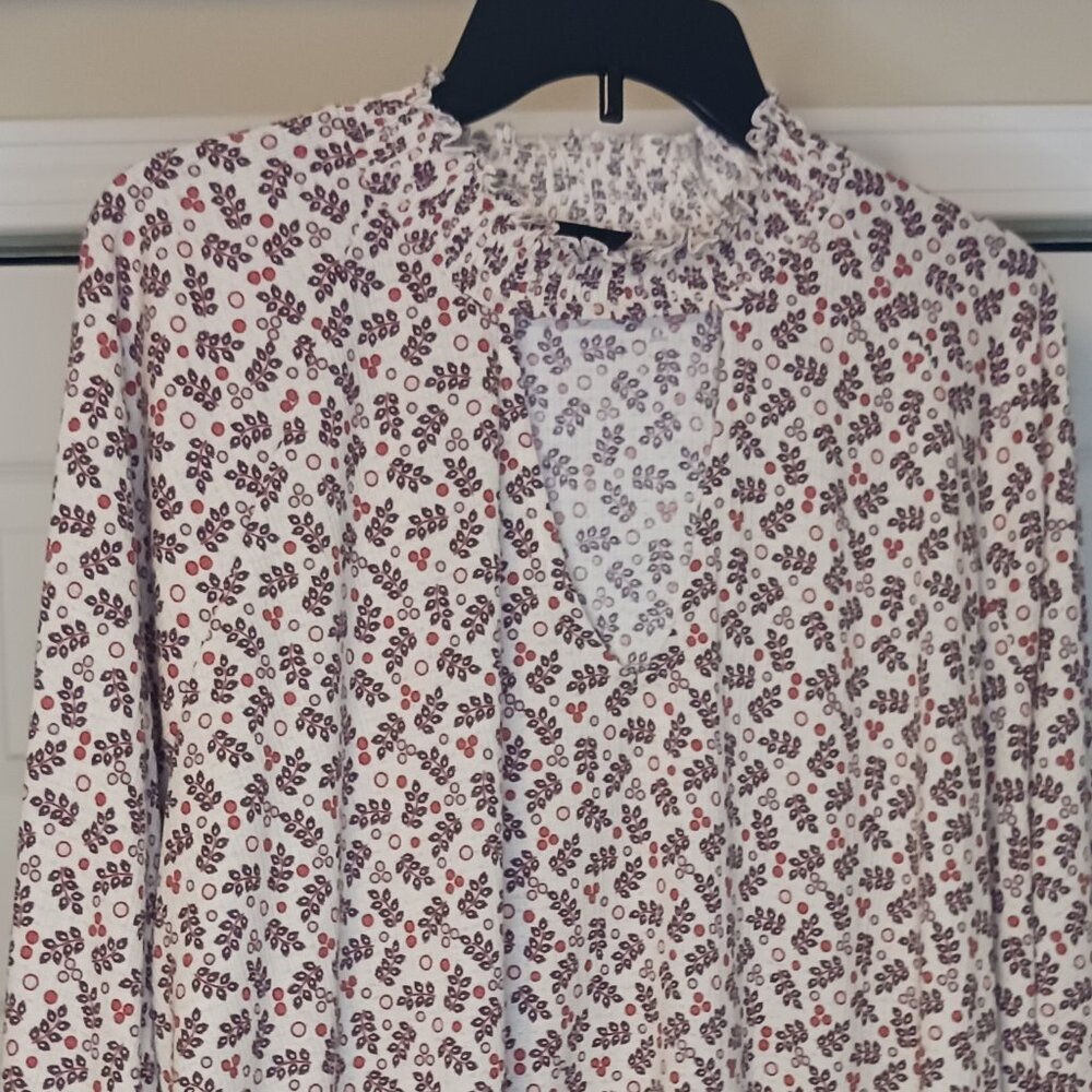 #65 3/$18 - Torrid Tan/Blue Long Sleeve Top Size 2X - Picture 4 of 6
